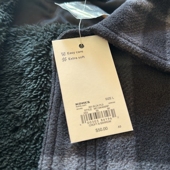 Men's Croft & Barrow Large fleece lined button down shirt black gray plaid NWT - Picture 2 of 3